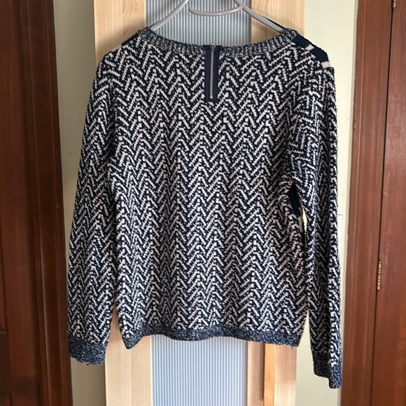 Autograph Sweater - Picture 2 of 4